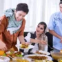 083955500 1649669321 cara berbuka puasa yang benar menurut medis