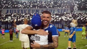 daftar tim yang sukses juara back to back di era liga 1 sejak 2017 1746452716