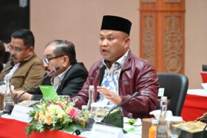 sugiat santoso dpr