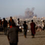 palestinians flee northern gaza amid heavy israeli bombardment