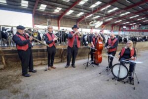 the dixiebeats smithills open farm swns