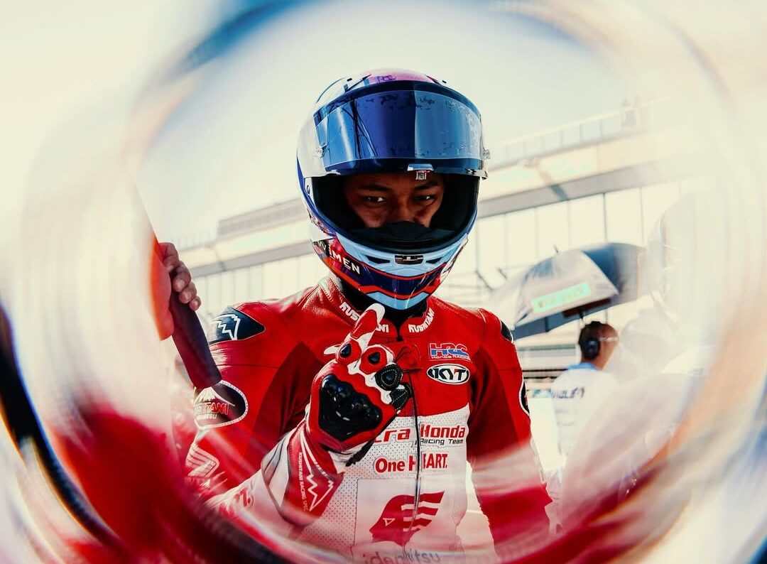 race 1 p6race 2 p8every lap, every mistake, every moment i’m learning. the race was though b