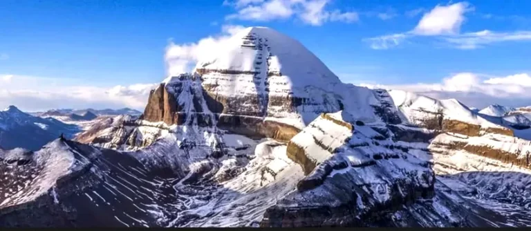 abovethehimalaya.com