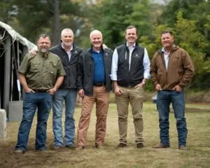 graham walker ceo of fibrebond second from right credit fibrebond pr
