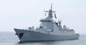 kapal chinese warship