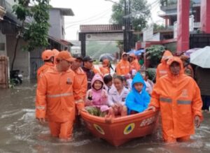 siswa evakuasi jakarta bpbd