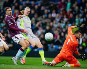 @erling doing what he does 😮 💨