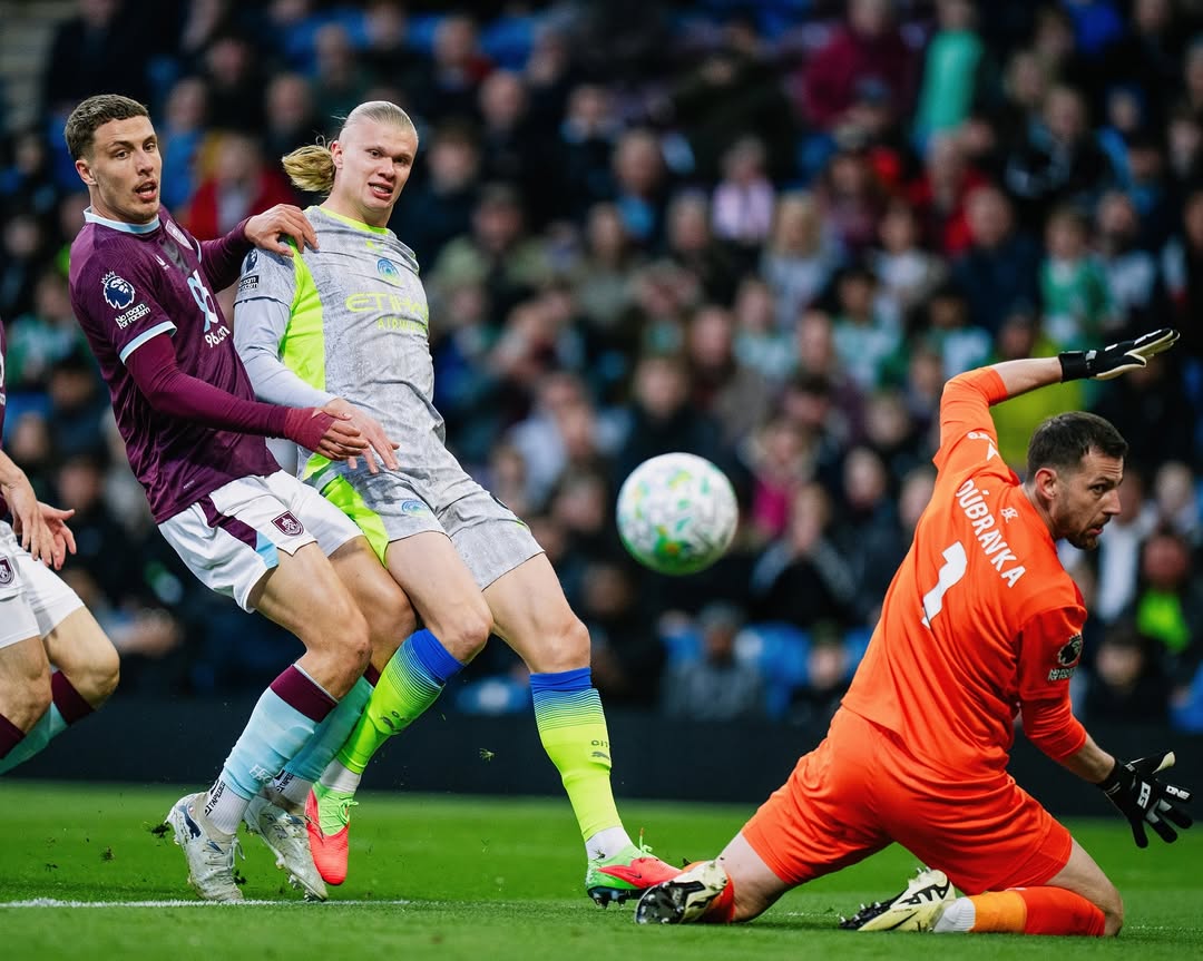 @erling doing what he does 😮 💨