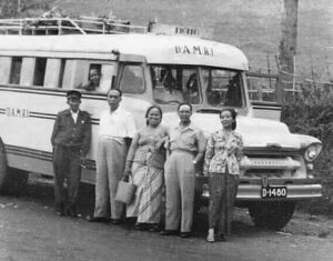 bus damri masa lampau(1)