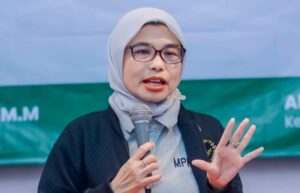 neng eem marhamah zulfa hiz
