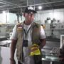 dirut bulog sidak pabrik pt kmr perintahkan penarikan seluruh produk minyakita yang diindikasikan berbau solar 1782710220893 169