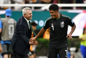 pelatih meksiko javier aguerre getty