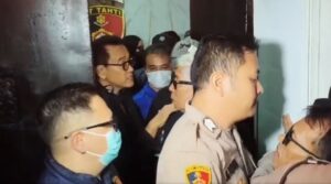 roy suryo refly harun