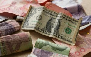 rupiah dolar freepik