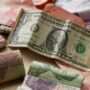 rupiah dolar freepik