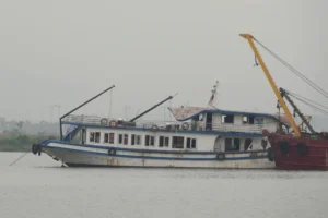 kapal kecelakaan