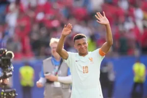 mbappe getty putih prancis
