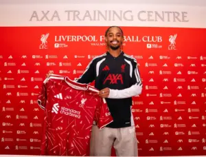 bradley barcola liverpool