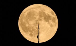 bulan afp getty
