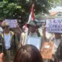 belasan orang geruduk rumah jokowi buntut pernyataan budi arie 1789018363947 169