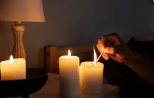 mati lampu lilin magnific
