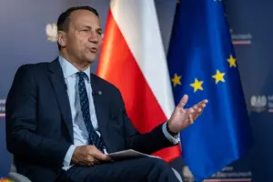 menlu polandia sikorski afp1
