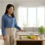 woman presenting natural mosquit… 20260914094331