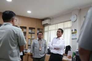 amran sidak kantornya