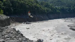 nepal sungai evakuasi anadolu